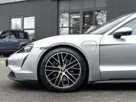 Porsche Taycan (2023) thumbnail 13