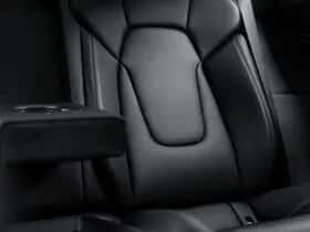 Porsche Taycan (2023) thumbnail 16