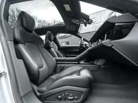 Porsche Taycan (2023) thumbnail 4