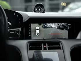 Porsche Taycan (2023) thumbnail 8