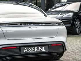 Porsche Taycan (2023) thumbnail 24