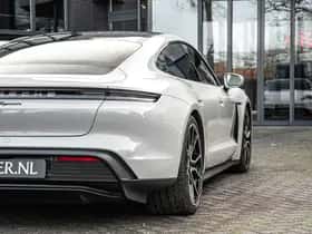 Porsche Taycan (2023) thumbnail 25