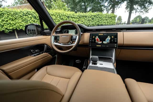 Land Rover Range Rover (2026) thumbnail 3