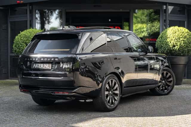 Land Rover Range Rover (2026) thumbnail 2