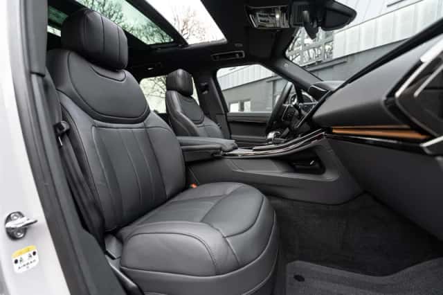 Range Rover Sport P460e Dynamic SE (2026) thumbnail 4