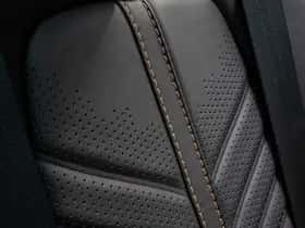 Aston Martin DBX707 (2023) thumbnail 35