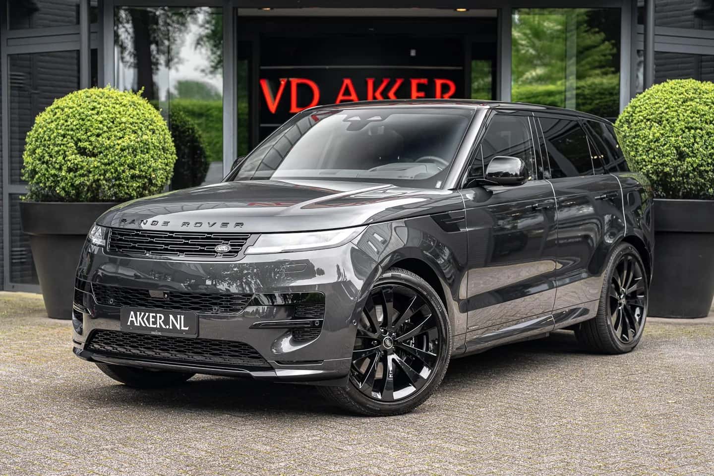 Range Rover Sport P460e Dynamic SE (2026) — foto 1