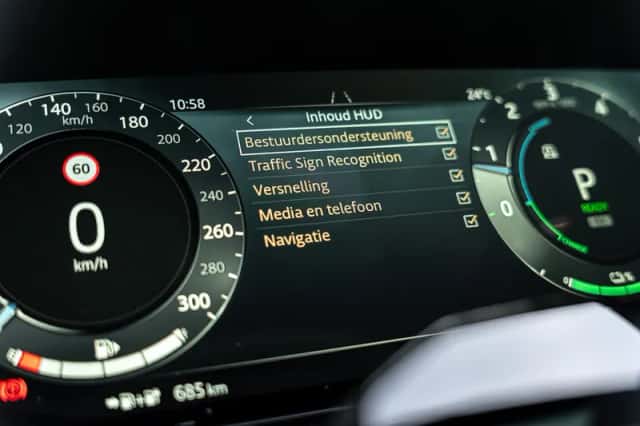 Range Rover Sport P460e Dynamic SE (2026) thumbnail 15