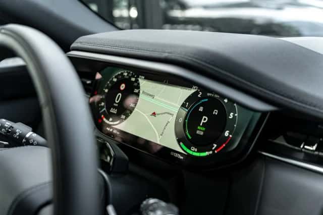 Range Rover Sport P460e Dynamic SE (2026) thumbnail 16