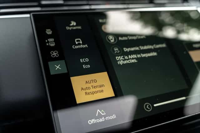 Range Rover Sport P460e Dynamic SE (2026) thumbnail 18
