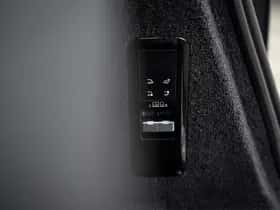 Range Rover Sport P460e Dynamic SE (2025) thumbnail 25