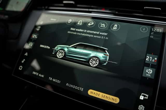Range Rover Sport P460e Dynamic SE (2025) thumbnail 24
