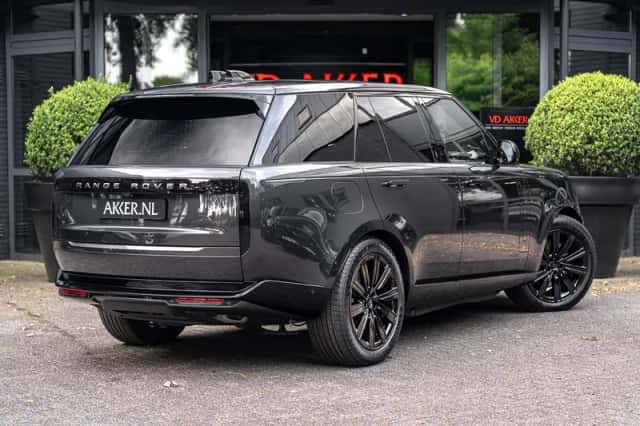 Land Rover Range Rover (2026) thumbnail 2