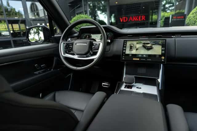 Land Rover Range Rover (2026) thumbnail 3
