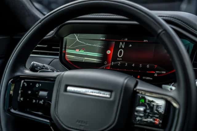 Range Rover Sport P530 First (2023) thumbnail 15