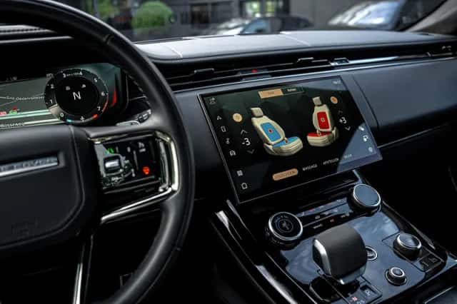 Range Rover Sport P530 First (2023) thumbnail 19