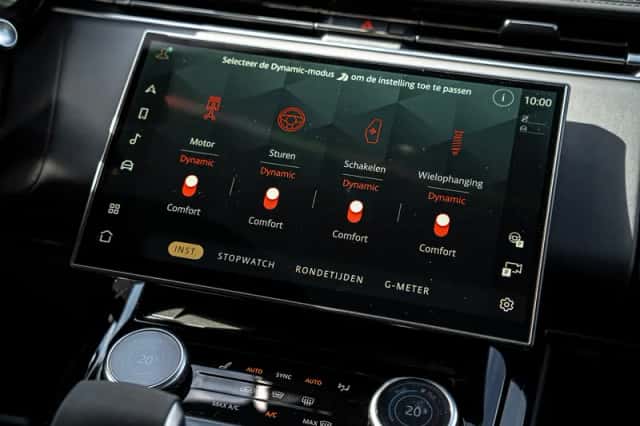 Range Rover Sport P530 First (2023) thumbnail 36