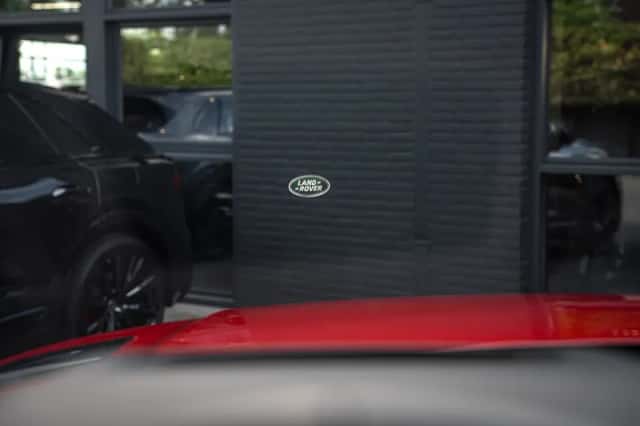 Range Rover Sport P530 First (2023) thumbnail 40