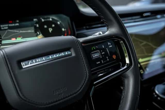 Range Rover Sport P530 First (2023) thumbnail 42