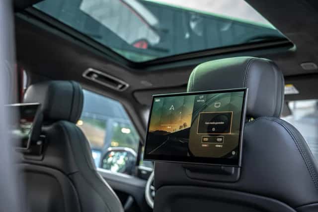 Range Rover Sport P530 First (2023) thumbnail 7