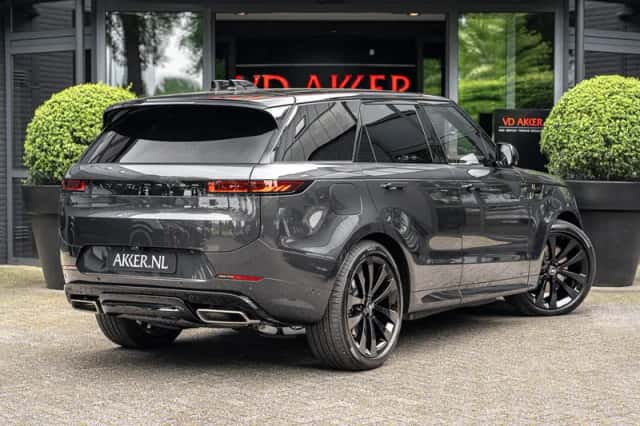 Land Rover Range Rover Sport (2026) thumbnail 2