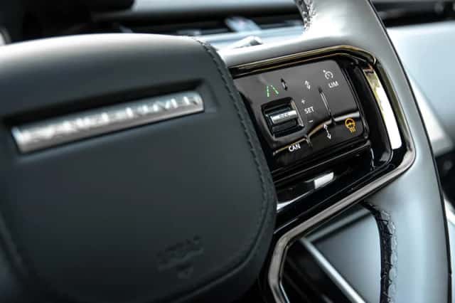 Range Rover Velar P400e Dynamic HSE (2024) thumbnail 12