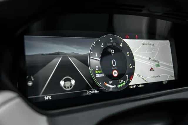 Range Rover Velar P400e Dynamic HSE (2024) thumbnail 17
