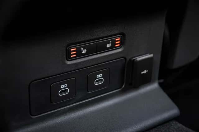 Range Rover Velar P400e Dynamic HSE (2024) thumbnail 28