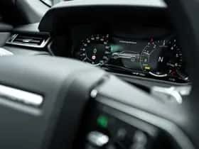 Range Rover Velar P400e R-Dynamic S (2024) thumbnail 28