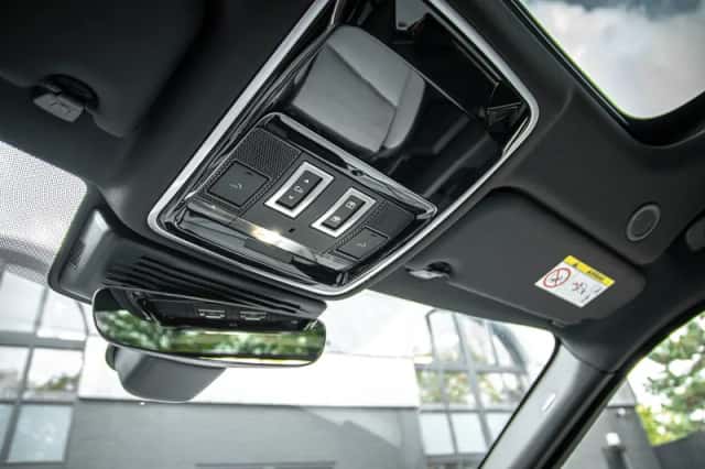 Range Rover Velar P400e Dynamic HSE (2024) thumbnail 7