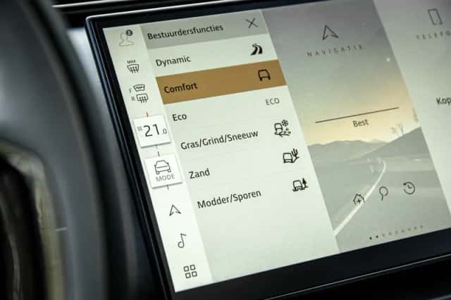 Range Rover Velar P400e Dynamic HSE (2024) thumbnail 9