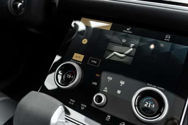 Range Rover Velar P400e R-Dynamic S (2024) thumbnail 35