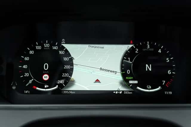 Range Rover Velar P400e R-Dynamic S (2024) thumbnail 37