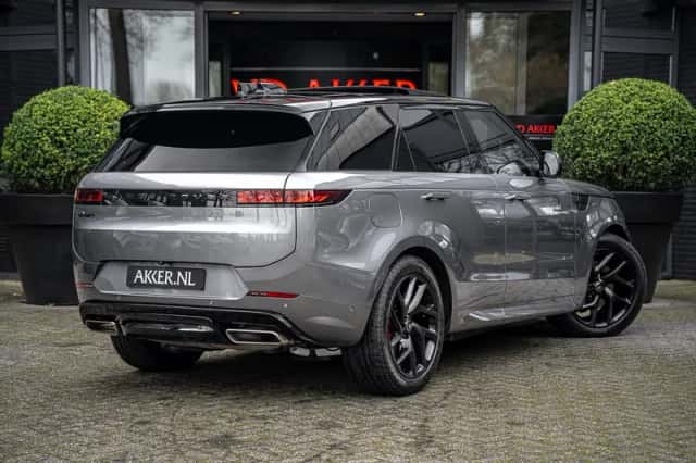 Land Rover Range Rover Sport (2025) thumbnail 2