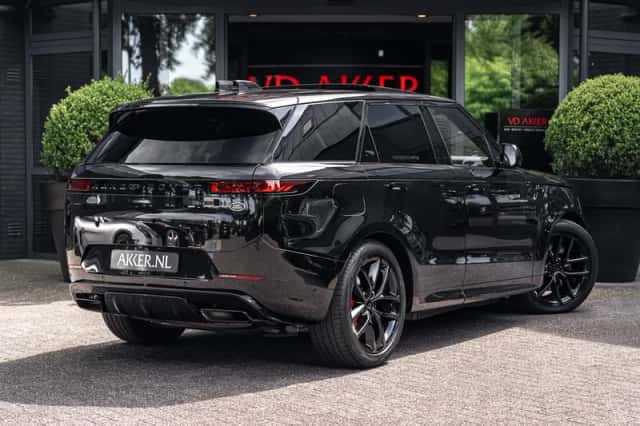 Land Rover Range Rover Sport (2023) thumbnail 2