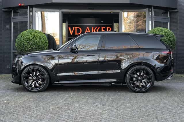 Land Rover Range Rover Sport (2026) thumbnail 6