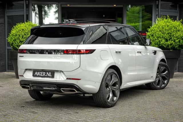 Land Rover Range Rover Sport (2025) thumbnail 2