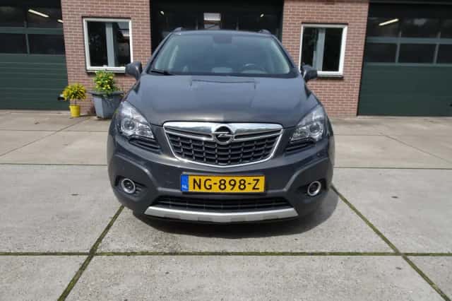 Opel Mokka (2016) thumbnail 2