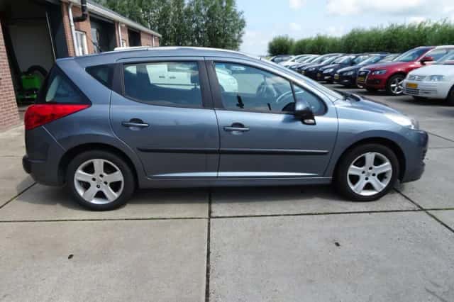 Peugeot 207 (2011) thumbnail 4