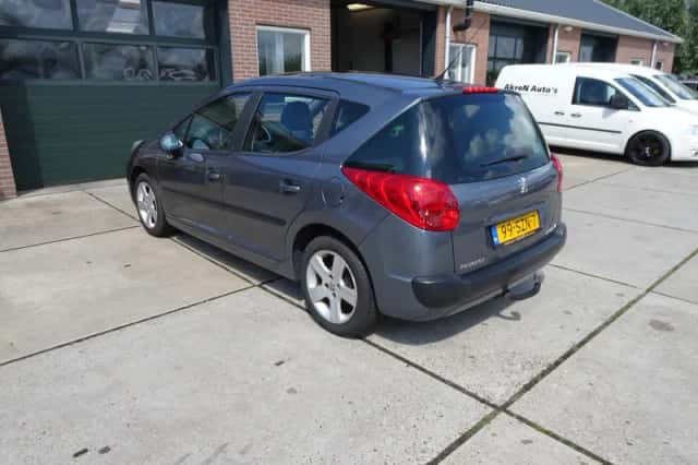 Peugeot 207 (2011) thumbnail 5