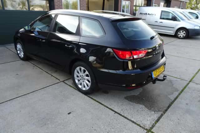 SEAT Leon (2014) thumbnail 5