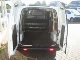 Nissan NV200 (2019) thumbnail 17
