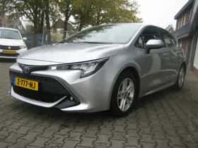 Toyota Corolla (2022) thumbnail 2