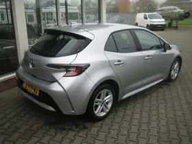 Toyota Corolla (2022) thumbnail 3