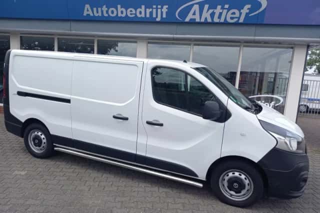 Nissan NV300 (2021) thumbnail 1
