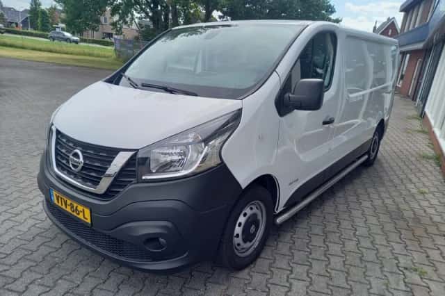 Nissan NV300 (2021) thumbnail 2