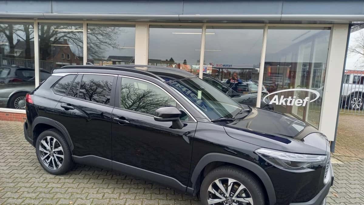 Toyota Corolla (2025) — foto 1