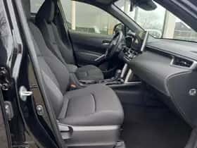 Toyota Corolla (2025) thumbnail 5