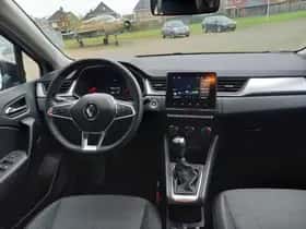 Renault Captur (2023) thumbnail 9