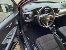 Kia Stonic (2024) thumbnail 16